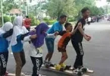 Merdeka tanpa drama, Lomba penuh tawa