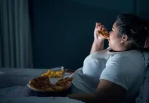 Tidur Larut Malam Bisa Memicu Risiko Obesitas
