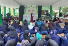 Peringatan Maulid Nabi, Murid MTsN Lingga Adu Pengetahuan