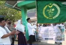 Wabup Anambas Lepas Pawai Sholawat dan Tebar Berkah Bunga Telur
