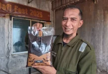 Abu Dafi Perkenalkan Kopi Lokal Tanjungpinang di Fesmed Selat Malaka
