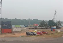Jarak Pandang Turun, Penerbangan dan Pelayaran Terpengaruh