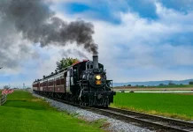 Lomba Unik Manusia Lawan Kereta Uap yang Bertahan Puluhan Tahun di Wales