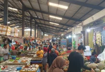 Daya Beli Menurun, Aktivitas Belanja di Pasar Bintan Center Berkurang