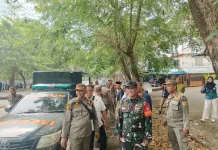 Satpol PP Tanjungpinang Tertibkan Lapak Kontainer PKL