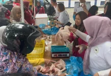 Operasi Pasar Murah Tekan Harga Ayam Potong di Tanjungpinang