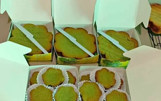 Bolu Kemojo VS Kue Bingke, Serupa tapi Tak Sama