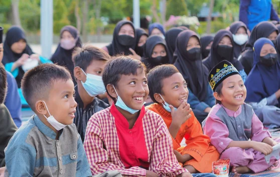 Mengenal Tradisi Lebaran Anak Yatim yang Populer di Indonesia