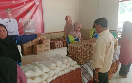 Pasar Sembako Murah Dibuka, Warga Lingga Dapat Harga Subsidi