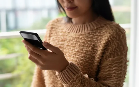 Kenapa Kita Betah Scroll Berjam-jam? Ini yang Membuat Media Sosial Sulit Ditinggal