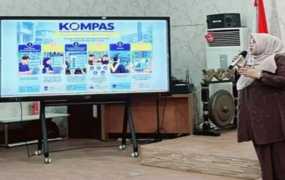 KOMPAS Pembinaan Karier Mahasiswa UMRAH Berbasis Data