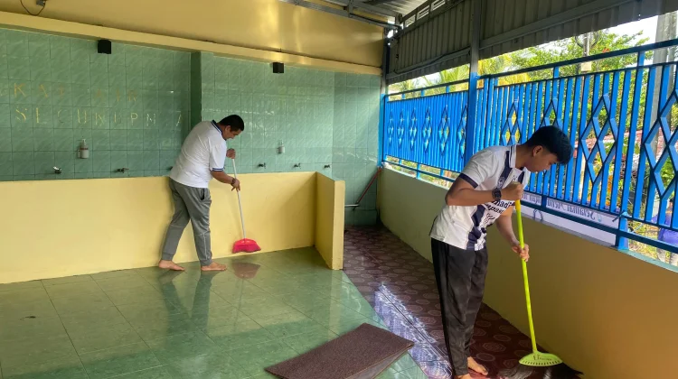 Sambut Ramadan, WBP Tarakan Bersihkan Rumah Ibadah