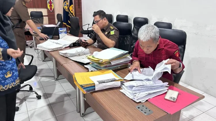 5 Instansi di Nunukan Digeledah Kejati, Ratusan Dokumen Disita