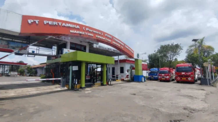 Pertamina Pastikan BBM dan LPG Cukup hingga Lebaran