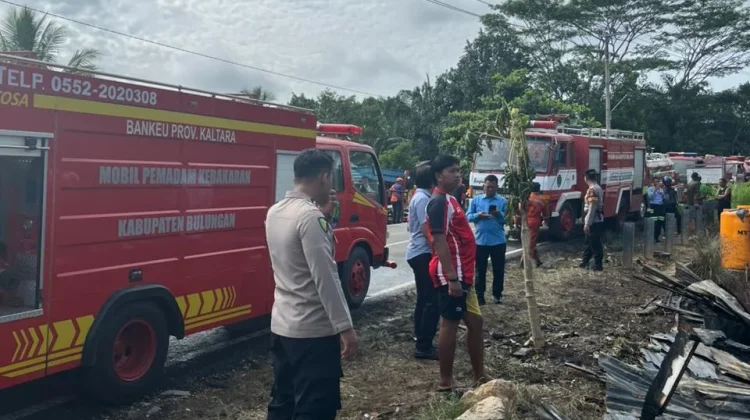 Diduga Kompor Lupa Dimatikan, Empat Kontrakan Hangus Terbakar