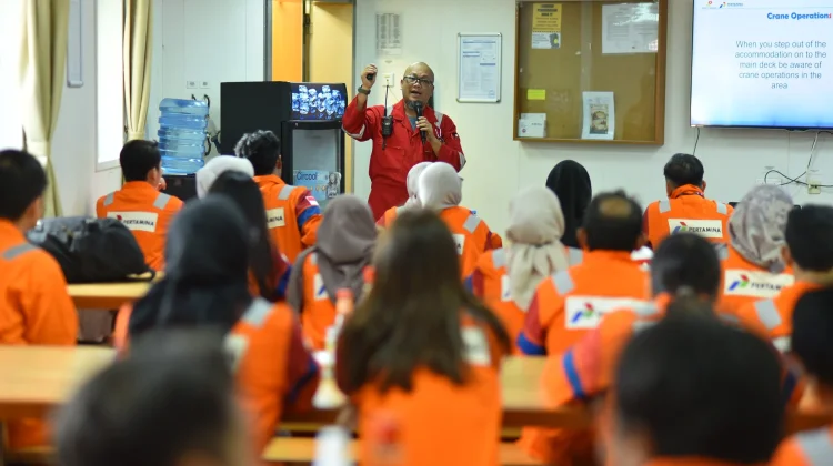 PT Pertamina Hadirkan Pengalaman Lapangan di Rig Offshore ke Insan Pers