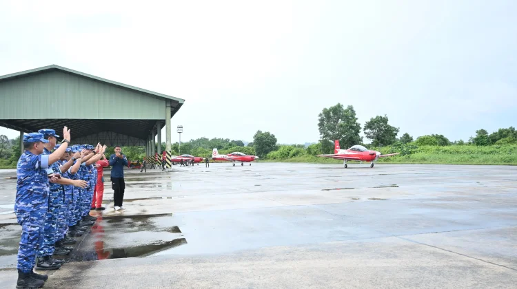 Kasau Lepas Jupiter Aerobatik Team menuju Brunei Darussalam