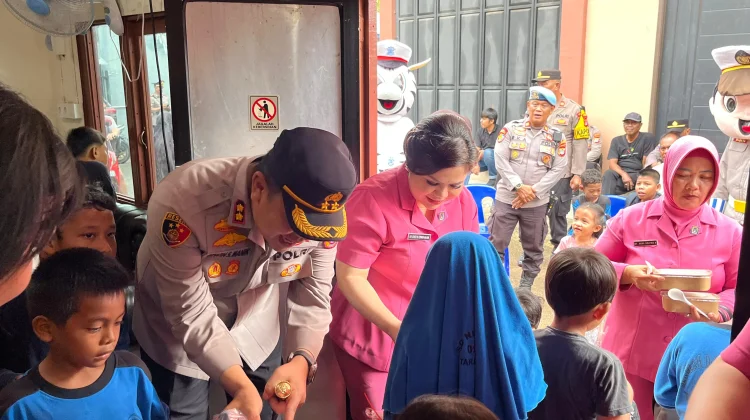 Polres dan Bhayangkari Tarakan Santuni Anak Binaan Selumit Pantai