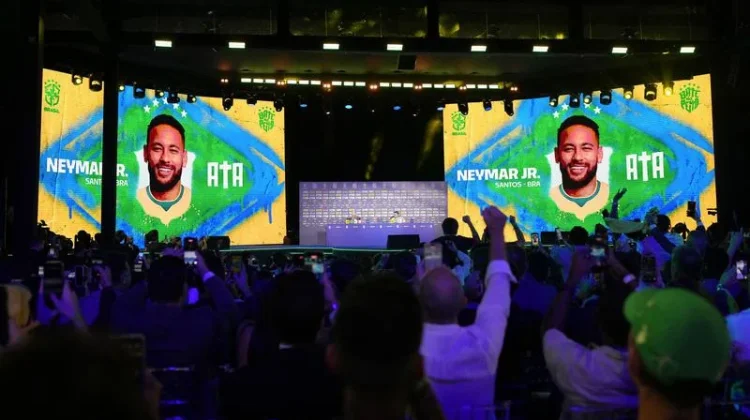 Dirundung Cidera, Ancelotti "Ogah" Coret Neymar