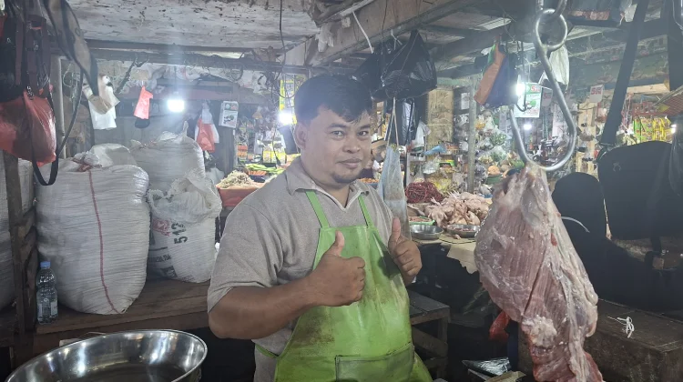 Harga Daging Sapi di Pasar Gusher Stabil tapi Sepi Pembeli