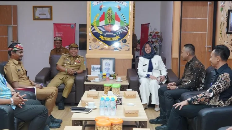 Gubernur Kunci Kanwil Kemenham Berkantor di Tanjung Selor