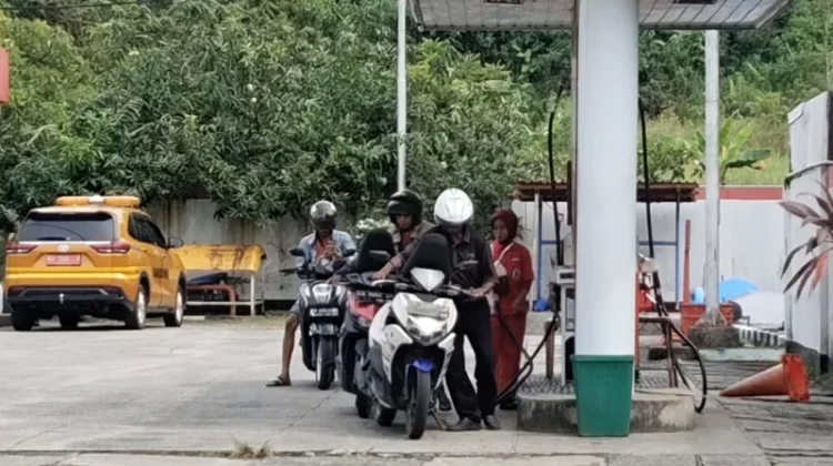 Pertamax Naik Rp17 Ribu, Antrean SPBU di Tarakan Masih Normal