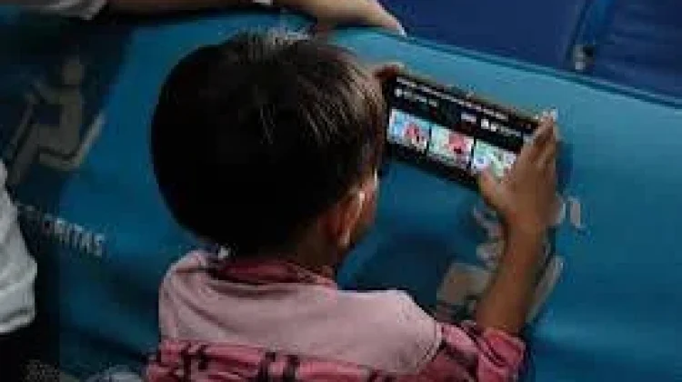 PP Nomor 17 Tahun 2025 Lindungi Anak di Dunia Digital