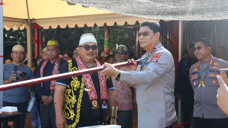 Tegaskan Pelestarian Budaya, Kapolda Resmikan Lomba Sumpit Dayak,