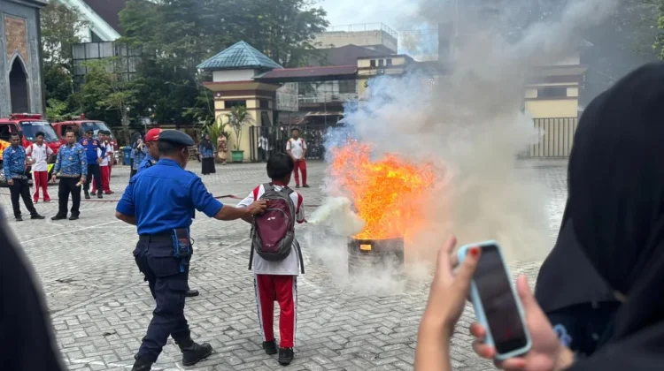 Pertamina EP dan PMK Kota Tarakan Bekali Pelajar-Guru Tanggap Bencana Kebakaran