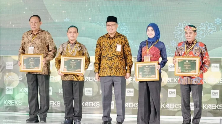 Kaltara Raih Pengharagaan Anugerah Adinata Syariah