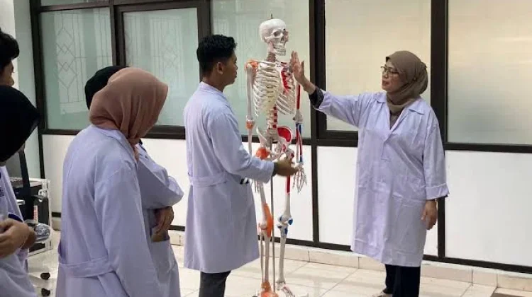 Biaya Praktikum dan Penelitian Fakultas Kedokteran UBT Cukup Tinggi
