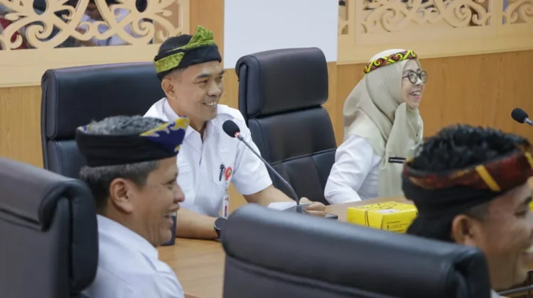 Pemprov Berangkatkan 60 Putra-Putri Petani Perbatasan Kuliah Vokasi Politeknik
