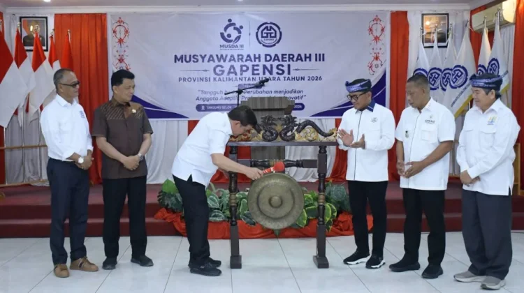 Wagub Buka Musda III Gapensi, Tekankan Peran Strategis Infrastruktur