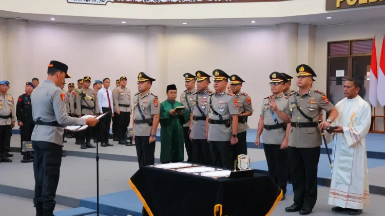 Kapolda Kaltara Lakukan Sertijab PJU dan Kapolres