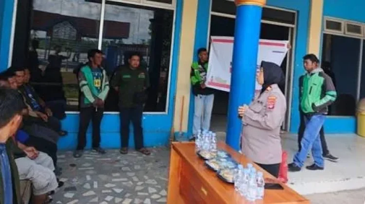 Sat Binmas Polresta Bulungan Gelar Jumat Curhat di Pelabuhan Sabanar Lama