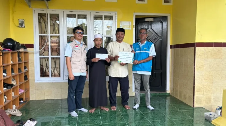 YBM PLN UP3 Kaltara Salurkan Beasiswa
