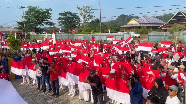 Sambut HUT RI, Bulungan Bagikan 3.000 Bendera Merah Putih