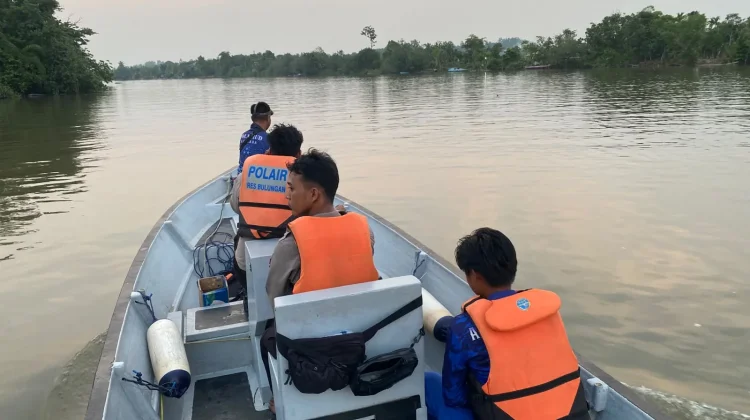 Anak 9 Tahun Hilang, Diduga Terbawa Arus Sungai Jelarai