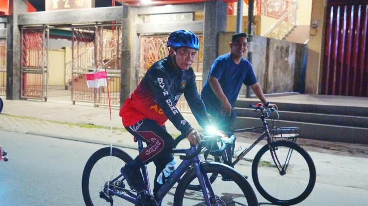 Gubernur Ikut Gowes Bareng Ratusan Warga di Tepian Kayan