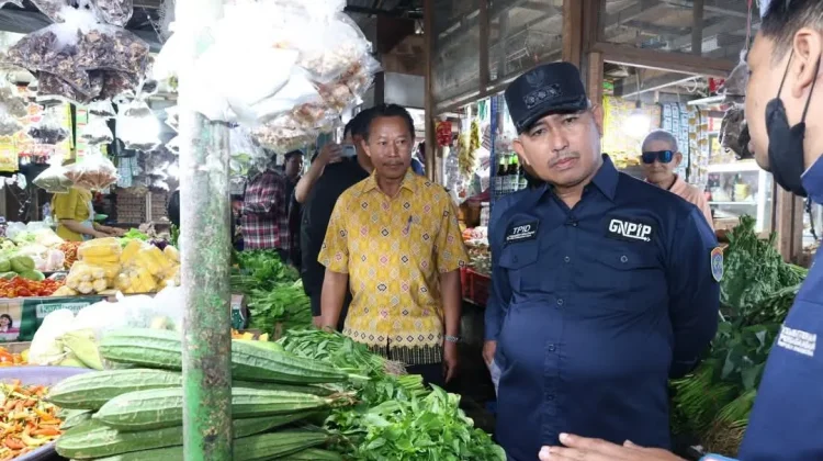 Sidak Pasar, Wali Kota Pastikan Harga dan Stok Pangan Stabil