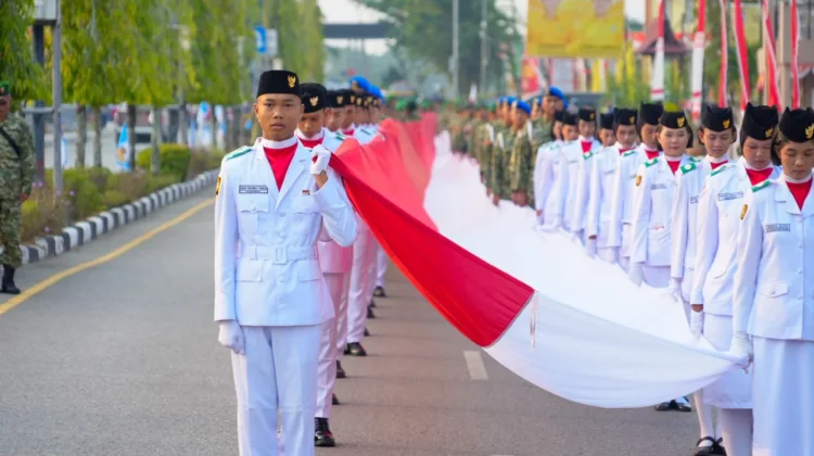 Kirab Merah Putih 2.026 Meter Semarakkan Peringatan Kemerdekaan di Kaltara