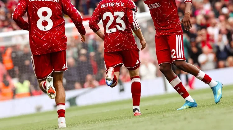 Liverpool Dua Kali Bangkit, Tahan Nottingham Forest 2-2
