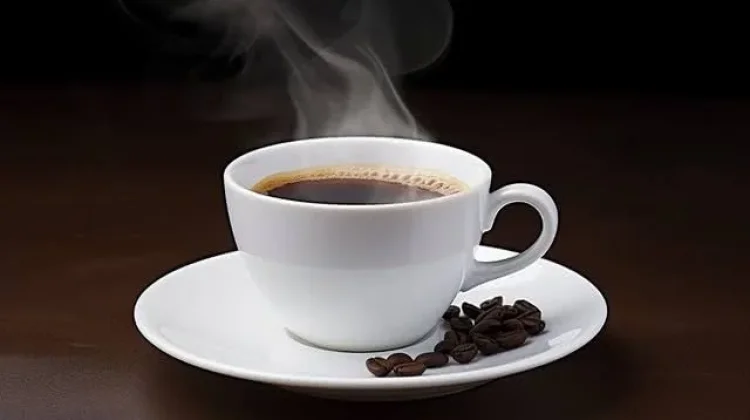 Hindari Minum Kopi setelah Bangun Tidur