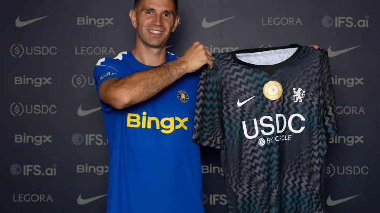 Emiliano Martinez Resmi Gabung Chelsea