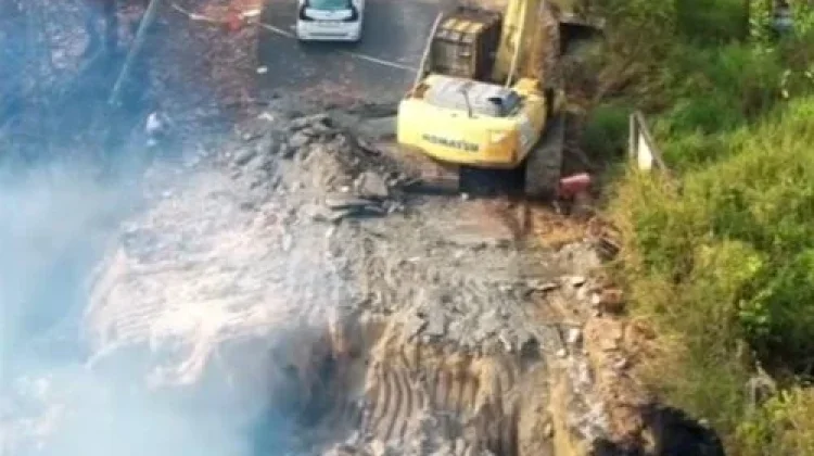 PUPR Perlu Ahli Pertambangan, Tangani Terbakarnya Batu Bara Pantai Amal