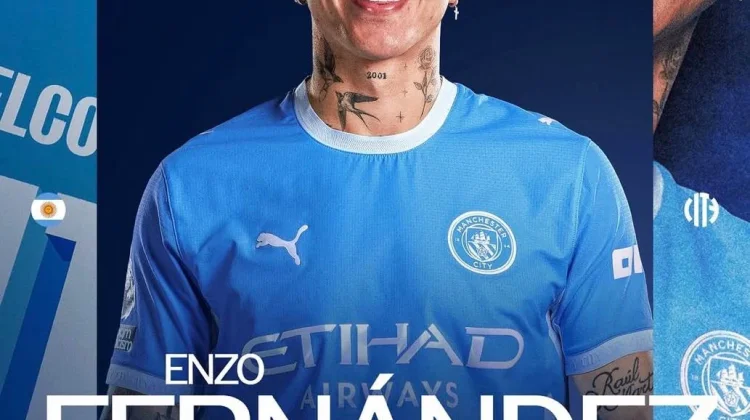 Enzo Fernández Resmi Berseragam Manchester City