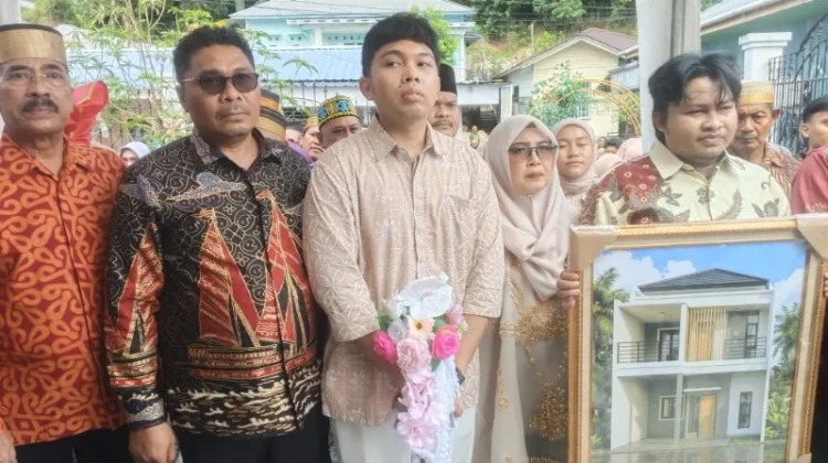 Ini Profil dr. Vebriadam Syahputra Tauviq dan Keluarga