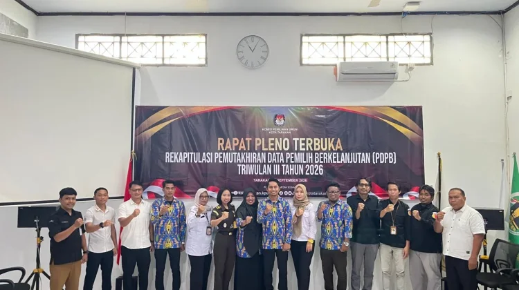 Bawaslu Tarakan Sampaikan Catatan Perbaikan Data Pemilih ke KPU Kota