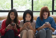 Gen Z dan Fenomena “Popcorn Brain”: Konsumsi Konten tanpa Jeda Picu Gangguan Fokus