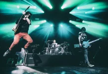 Muse Kembali ke Rock lewat Single "Cryogen"